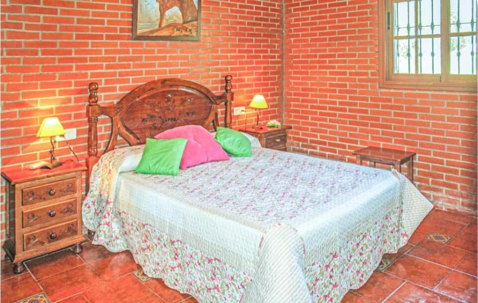 Acogedora Casa Rural en El Gastor con piscina vallada, barbacoa y chimenea - Imagen 20