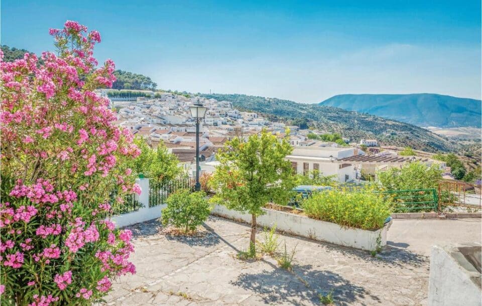 Acogedora Casa Rural en El Gastor con piscina vallada, barbacoa y chimenea - Imagen 27