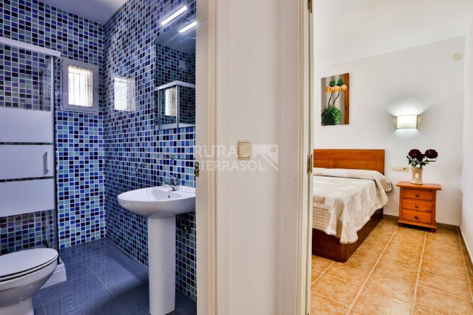 Conjunto de doce apartamentos rurales en pleno Parque Natural de las Sierras de Cazorla, Segura y Las Villas - Imagen 13