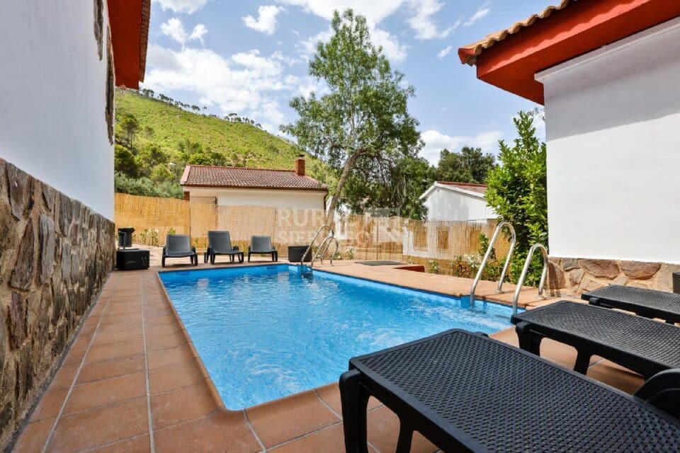 Conjunto de doce apartamentos rurales en pleno Parque Natural de las Sierras de Cazorla, Segura y Las Villas - Imagen 24