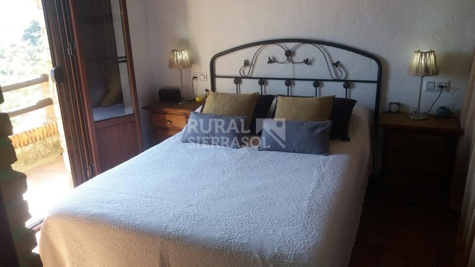 Preciosa Casa Rural en El Gastor con piscina y aire acondicionado - Imagen 10