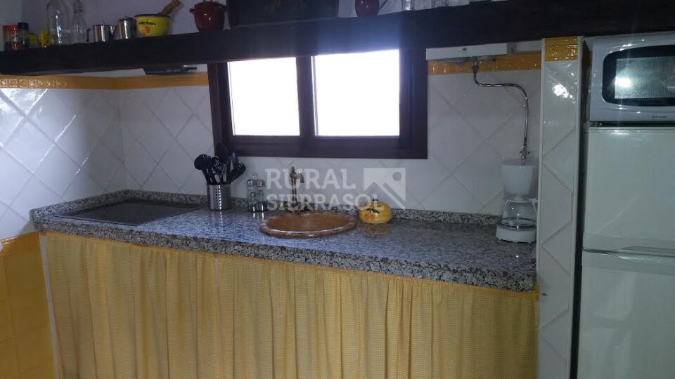 Preciosa Casa Rural en El Gastor con piscina y aire acondicionado - Imagen 11