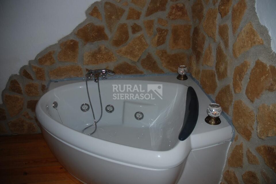 Maravilloso Alojamiento Rural en Quesada, con bañera hidromasaje, aire acondicionado, terraza con barbacoa, - Imagen 21