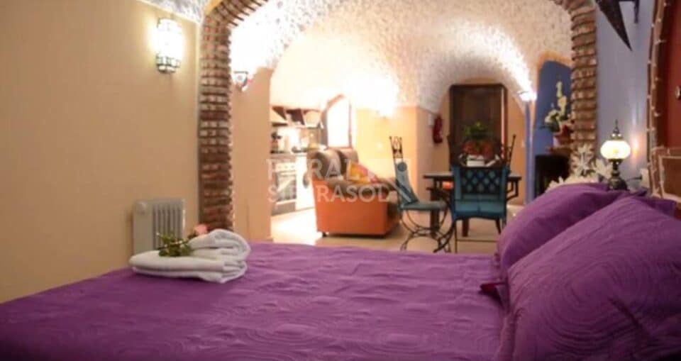 Fantástica Casa Cueva en Hinojares, con jacuzzi y barbacoa - Imagen 11
