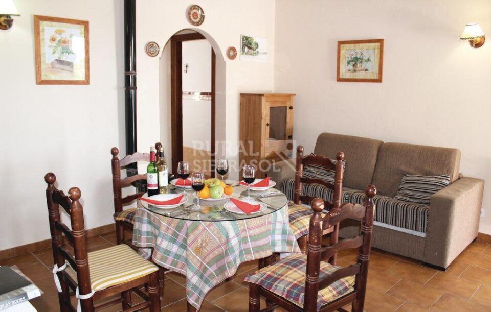 Bonita Casa Rural en El Gastor, con piscina e impresionantes vistas - Imagen 7