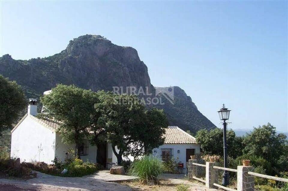 Bonita Casa Rural en El Gastor, con piscina e impresionantes vistas - Imagen 13