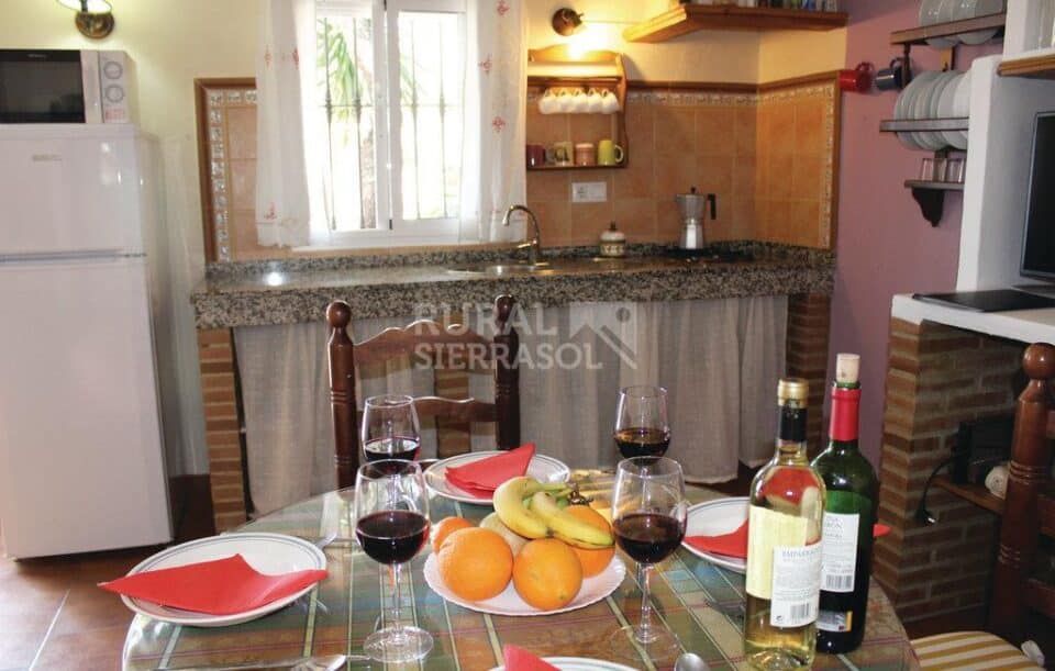 Preciosa Casa Rural en El Gastor, con piscina y wifi - Imagen 9
