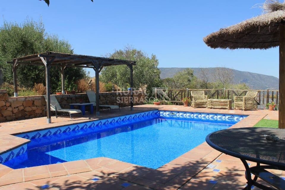 Fantástica Casa Rural en El Gastor, con piscina, barbacoa y aire acondicionado - Imagen 2