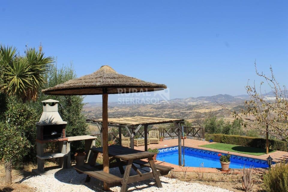 Fantástica Casa Rural en El Gastor, con piscina, barbacoa y aire acondicionado - Imagen 8