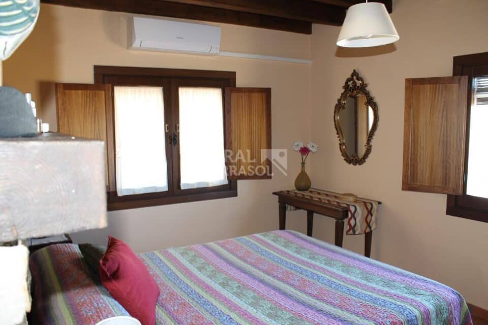 Fantástica Casa Rural en El Gastor, con piscina, barbacoa y aire acondicionado - Imagen 16