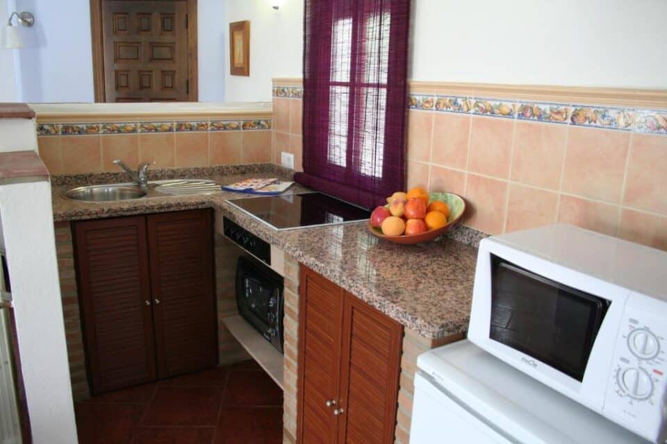 Preciosa casa rural en El Gastor con piscina ideal para parejas - Imagen 7