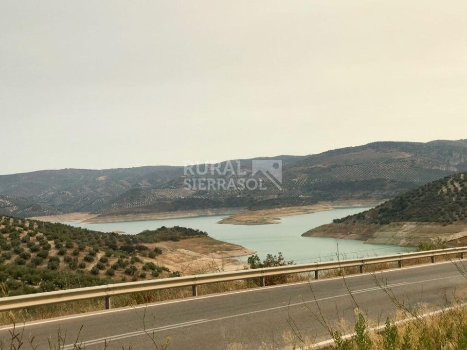 Bonita Casa Rural en Iznajar, con piscina, barbacoa y aire acondicionado - Imagen 5