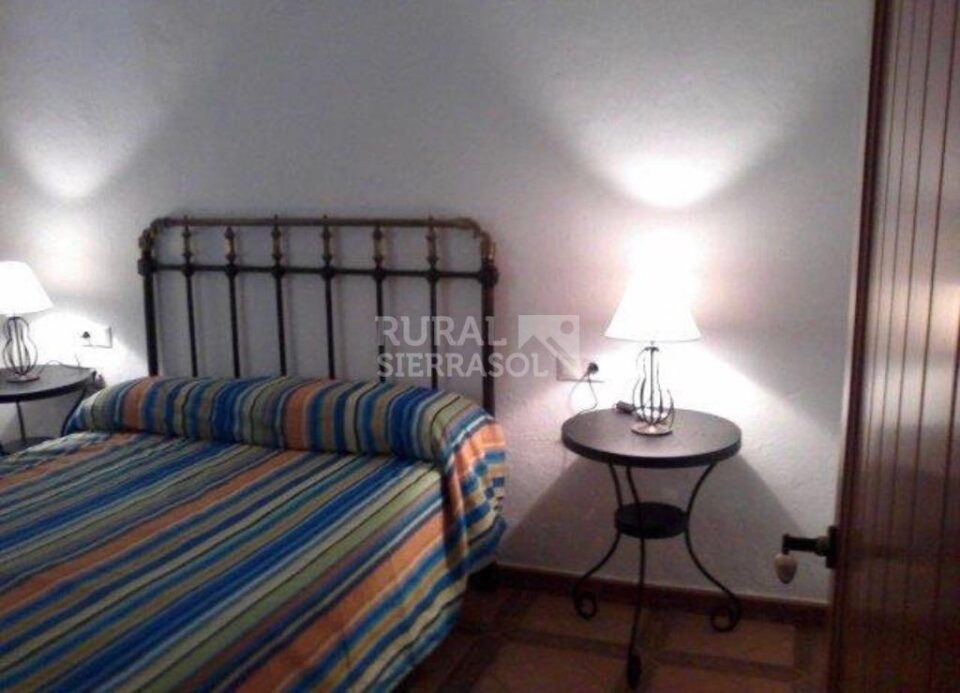 Bonita Casa Rural en Iznajar, con piscina, barbacoa y aire acondicionado - Imagen 6