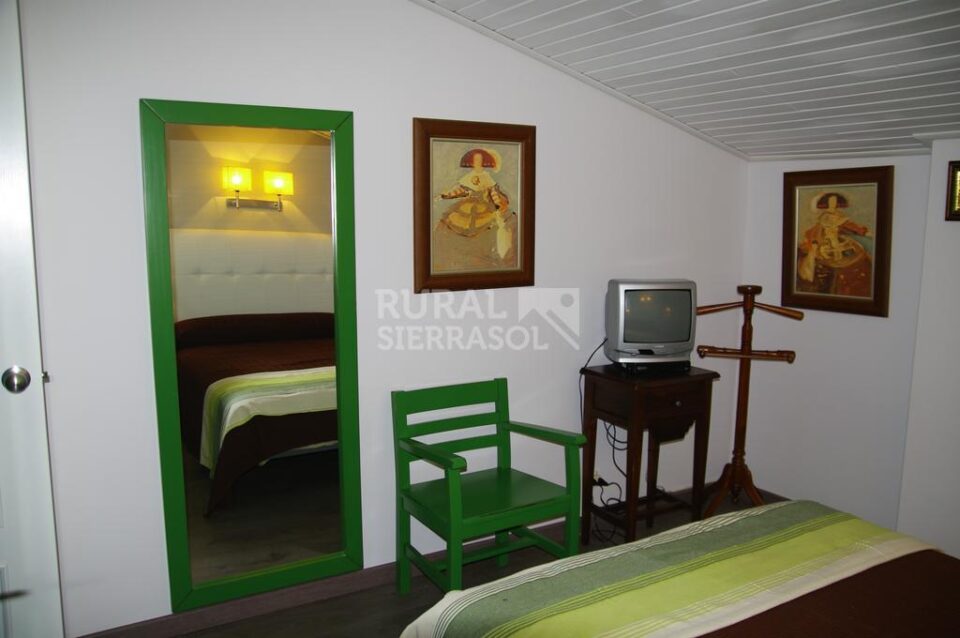 Acogedor Alojamiento Rural en Cazorla, con calefacción y wifi - Imagen 12