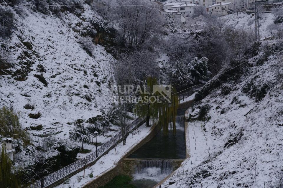 Acogedor Alojamiento Rural en Cazorla, con calefacción y wifi - Imagen 19