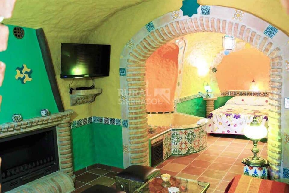 Bonita Casa Cueva con jacuzzi y esmerada decoración nazarí - Imagen 4