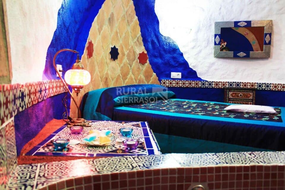 Espléndida Casa Cueva en Hinojares, con jacuzzi, piscina y barbacoa - Imagen 8