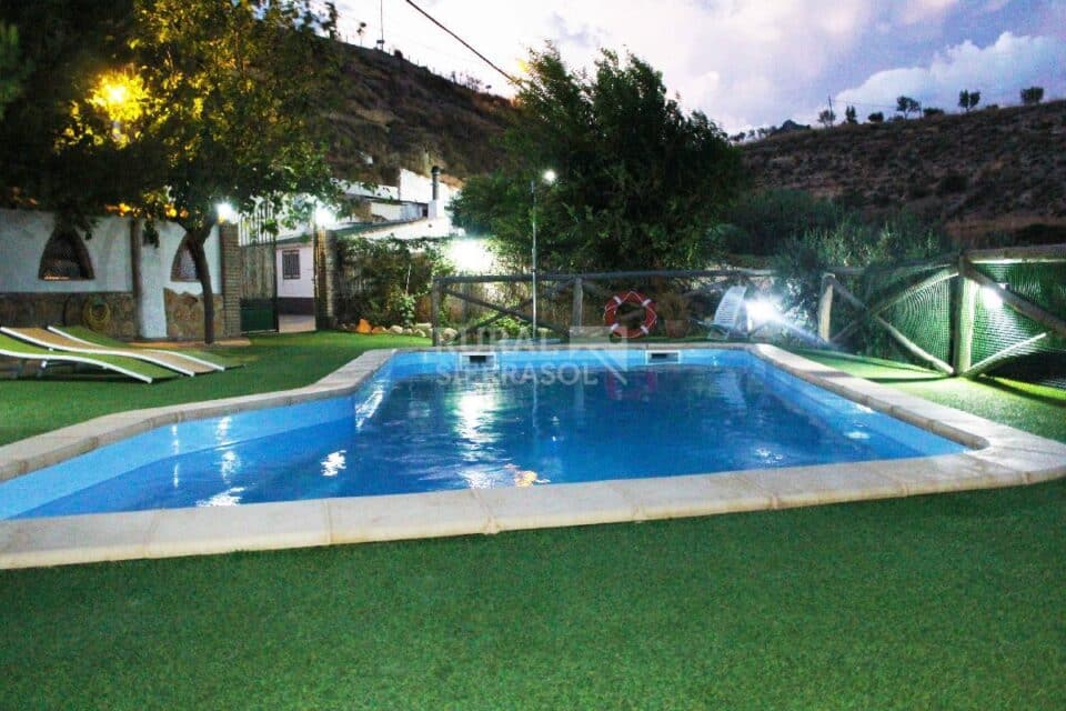 Espléndida Casa Cueva en Hinojares, con jacuzzi, piscina y barbacoa - Imagen 12