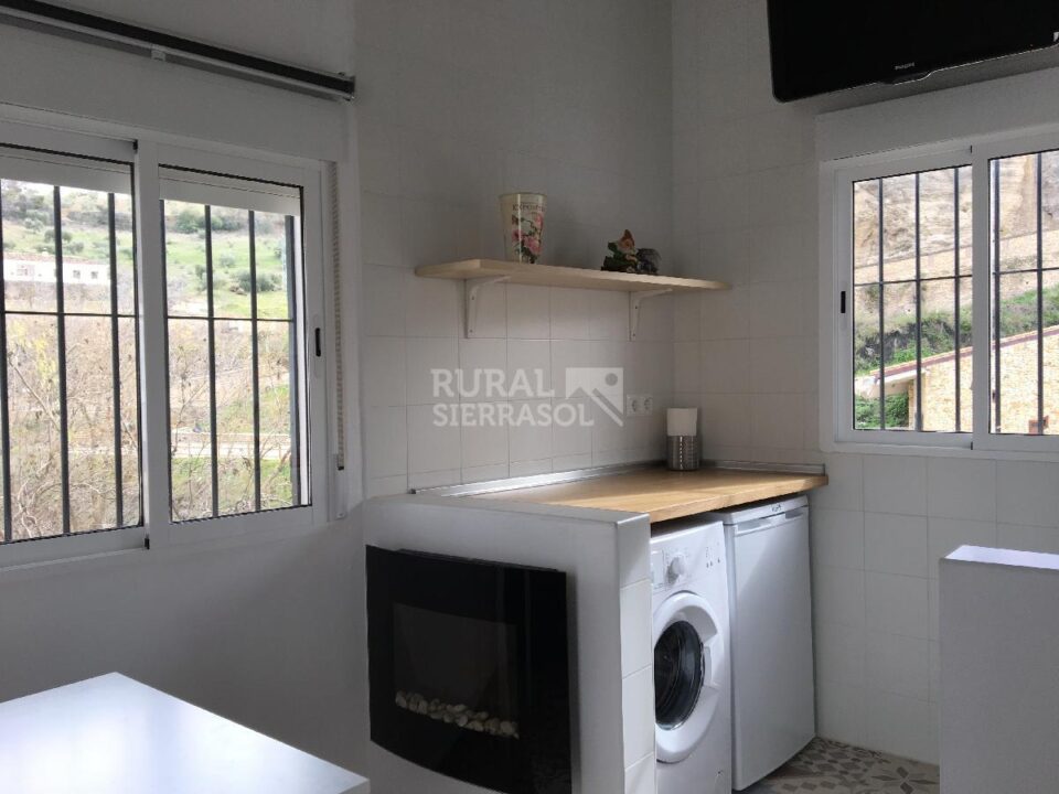 Coqueto Alojamiento Rural en Setenil de las Bodegas, con calefacción y wifi - Imagen 13