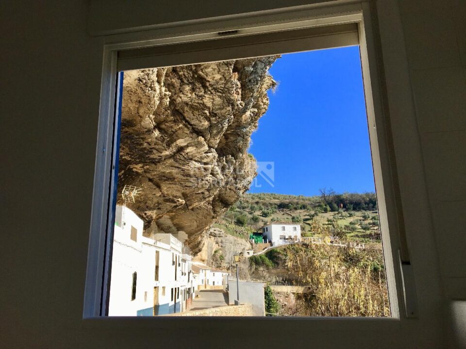 Coqueto Alojamiento Rural en Setenil de las Bodegas, con calefacción y wifi - Imagen 2
