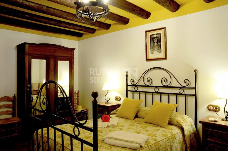 Fabulosa Casa Rural en el Parque Natural de la Subbética, con piscina y barbacoa - Imagen 7
