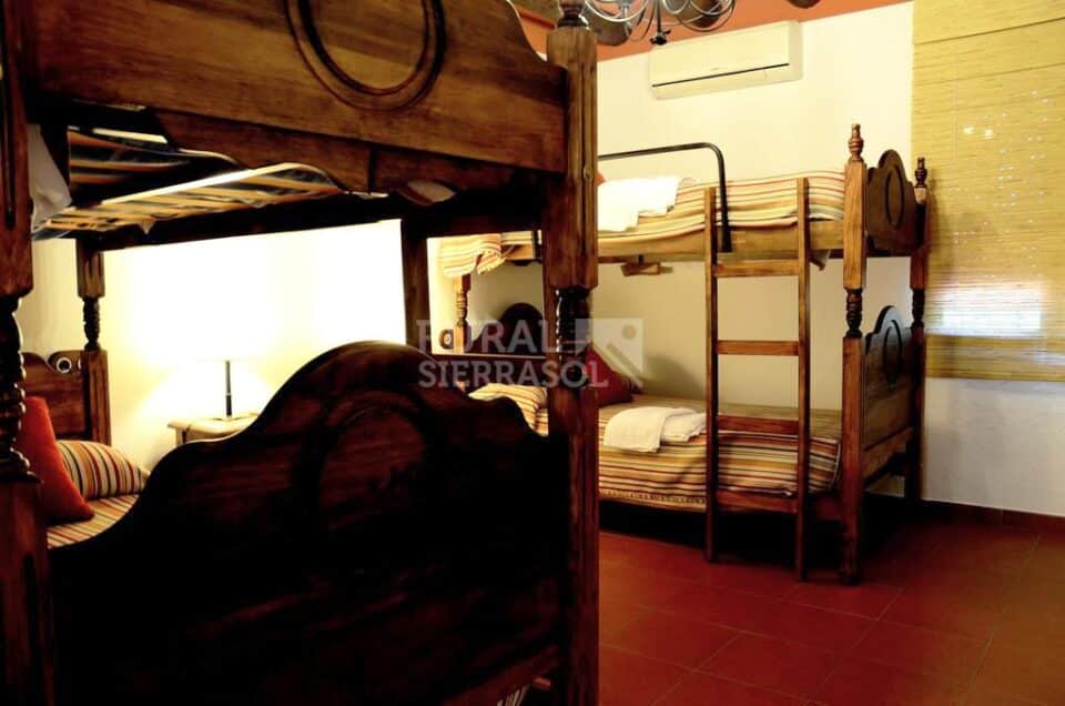 Fabulosa Casa Rural en el Parque Natural de la Subbética, con piscina y barbacoa - Imagen 16