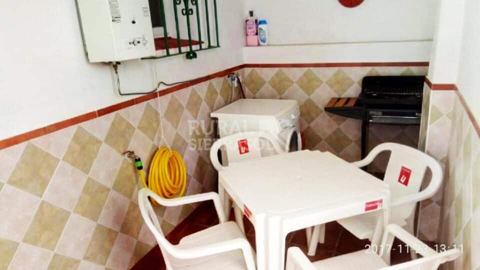 Alojamiento rural en El Bosque con chimenea y barbacoa - Imagen 4