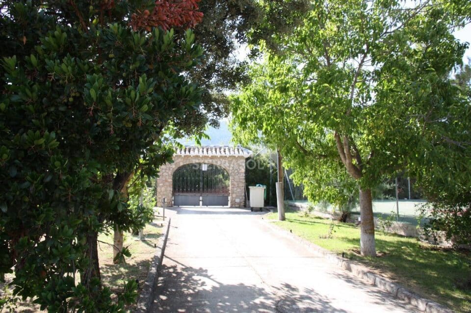 Maravillosa Villa junto al Parque Natural de Cazorla, con piscina, chimenea y pista de tenis - Imagen 5