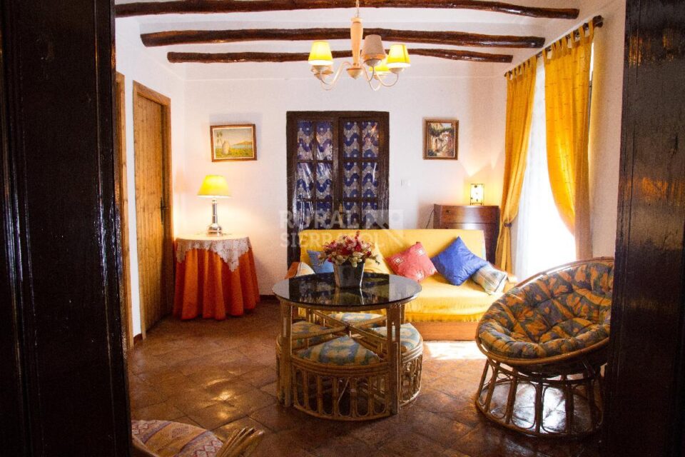 Acogedora Casa de Pueblo en Encinas Reales - Imagen 18
