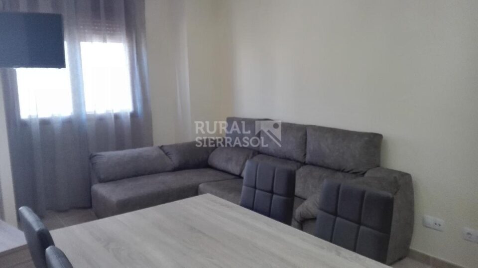 Acogedor Apartamento Rural en Arroyo Frío, con piscina, aire acondicionado y chimenea - Imagen 6