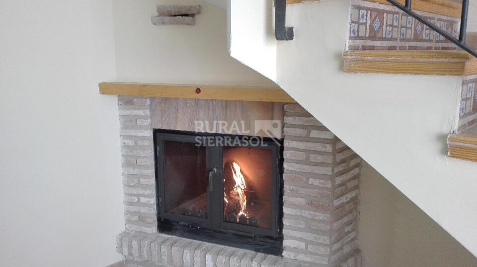 Acogedor Apartamento Rural en Arroyo Frío, con piscina, aire acondicionado y chimenea - Imagen 7