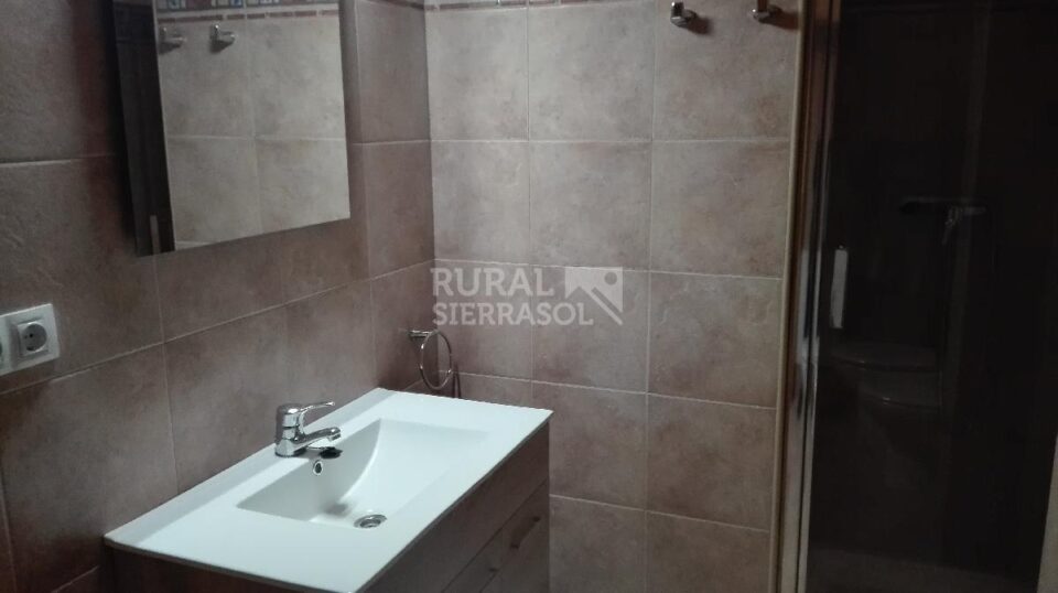 Acogedor Apartamento Rural en Arroyo Frío, con piscina, aire acondicionado y chimenea - Imagen 10