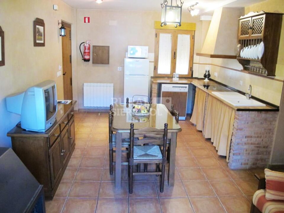 Maravilloso apartamento rural en Arroyo Frío, con piscina y aire acondicionado - Imagen 17