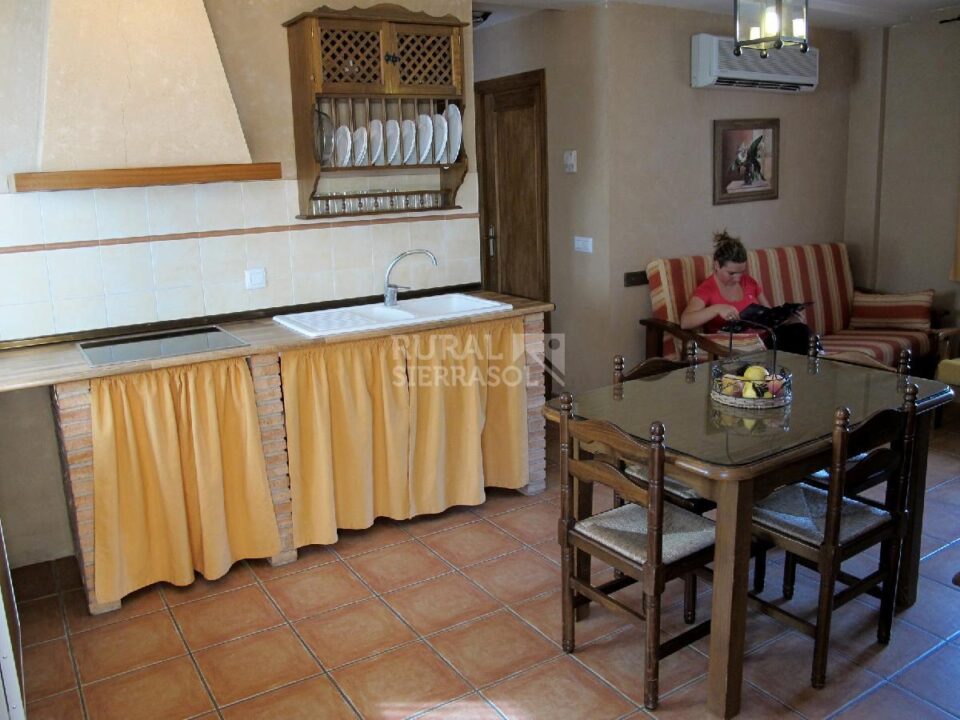 Maravilloso apartamento rural en Arroyo Frío, con piscina y aire acondicionado - Imagen 25
