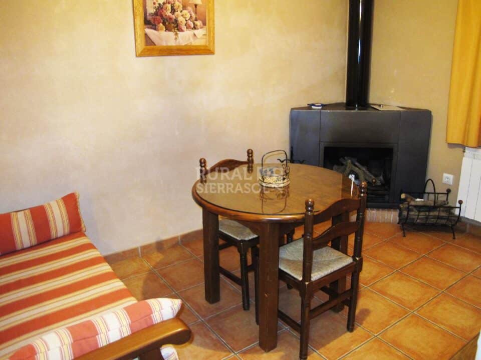 Coqueto Estudio en Arroyo Frío, con chimenea y wifi - Imagen 6