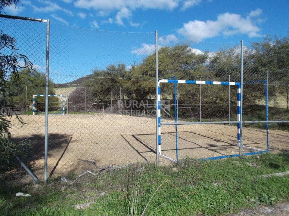 Maravillosa casa rural en Prado del Rey, con piscina y amplios espacios exteriores - Imagen 18