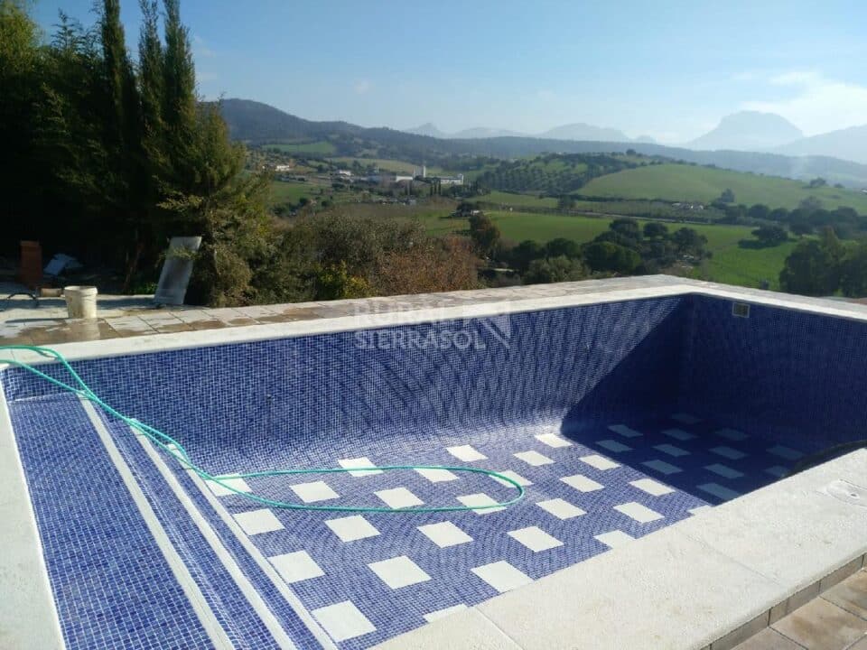 Magnifica Casa Rural en Prado del Rey, con piscina, barbacoa y aire acondicionado - Imagen 35