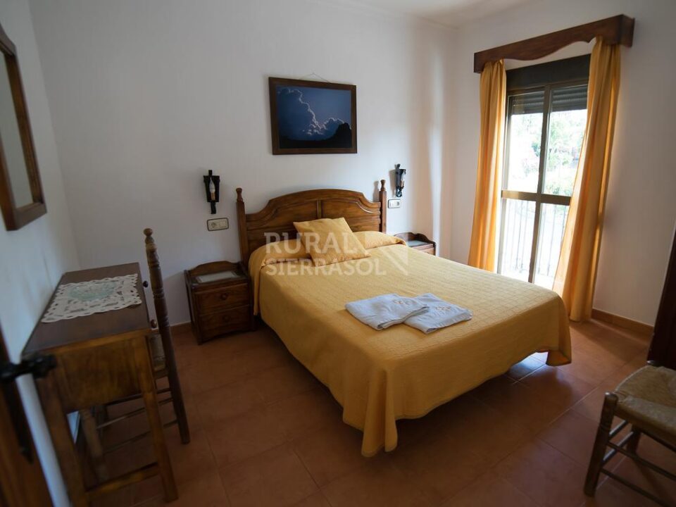 Acogedor Apartamento Rural en El Bosque, con Aire Acondicionado y Wifi - Imagen 11