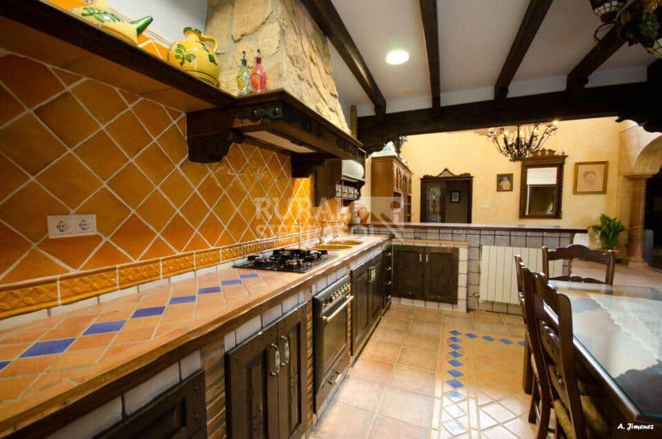 Magnífica Casa Rural en Carcabuey, con piscina, barbacoa y chimenea - Imagen 4
