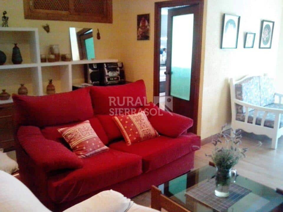 Cómoda Casa Rural en Prado del Rey, con chimenea y barbacoa - Imagen 4