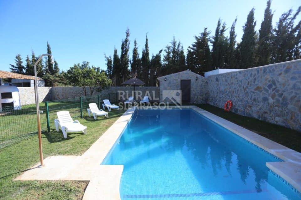 Magnífica Villa en Conil, con piscina y bañera hidromasaje - Imagen 2