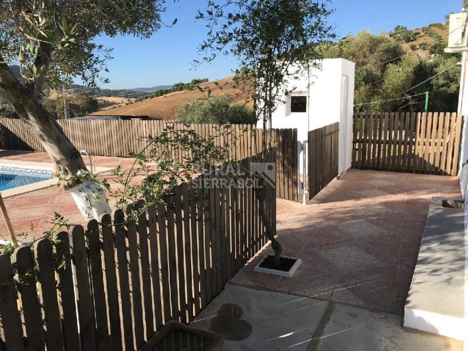 Casa Rural de Estilo Rústico, en Prado del Rey - Imagen 3