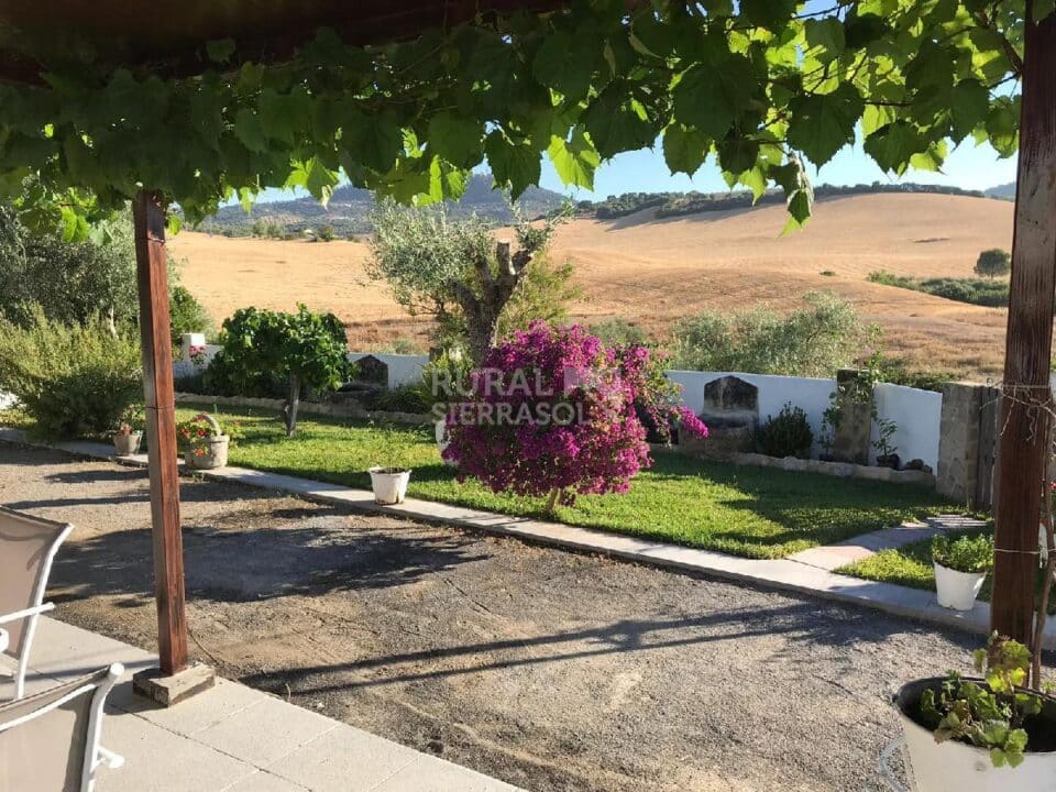 Casa Rural de Estilo Rústico, en Prado del Rey - Imagen 16