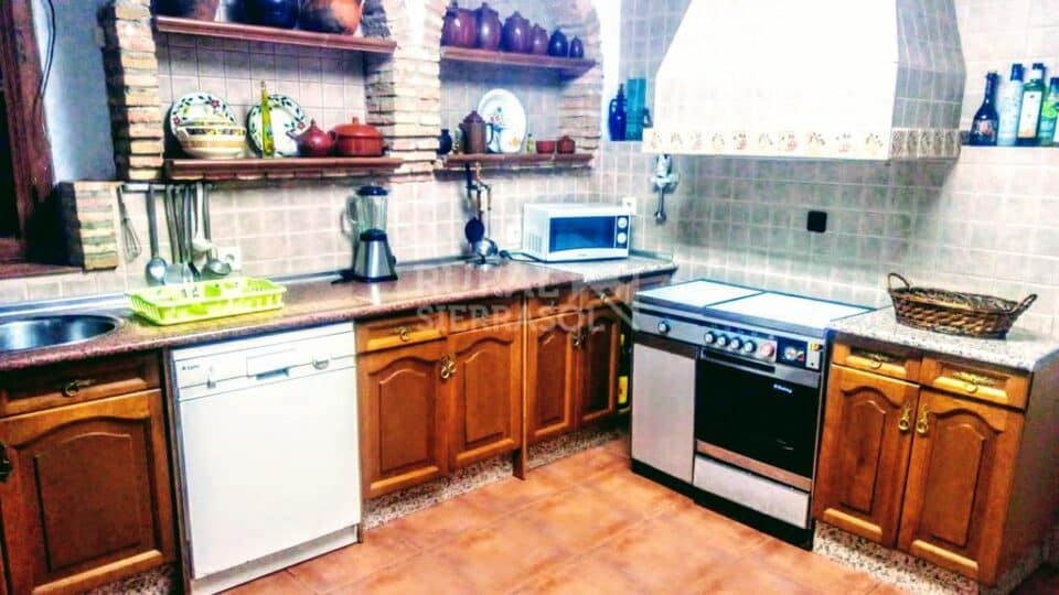 Señorial Casa Rural junto al Embalse de Guadalén - Imagen 16