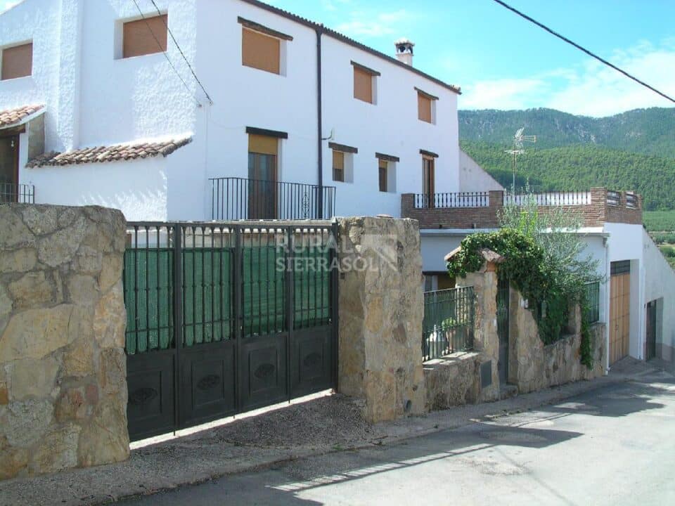Acogedora Casa Rural en el Parque Natural de la Sierra de Segura - Imagen 11