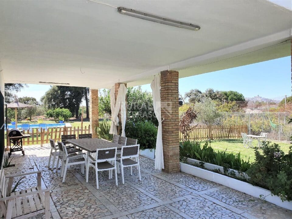 Magnífica Casa Rural con piscina y amplio jardín, en Arcos de la Frontera - Imagen 14