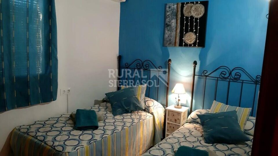 Acogedora Casa Rural con piscina y aire acondicionado, en El Gastor - Imagen 9