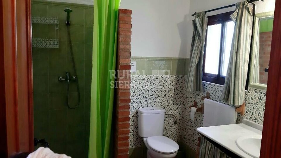 Acogedora Casa Rural con piscina y aire acondicionado, en El Gastor - Imagen 10