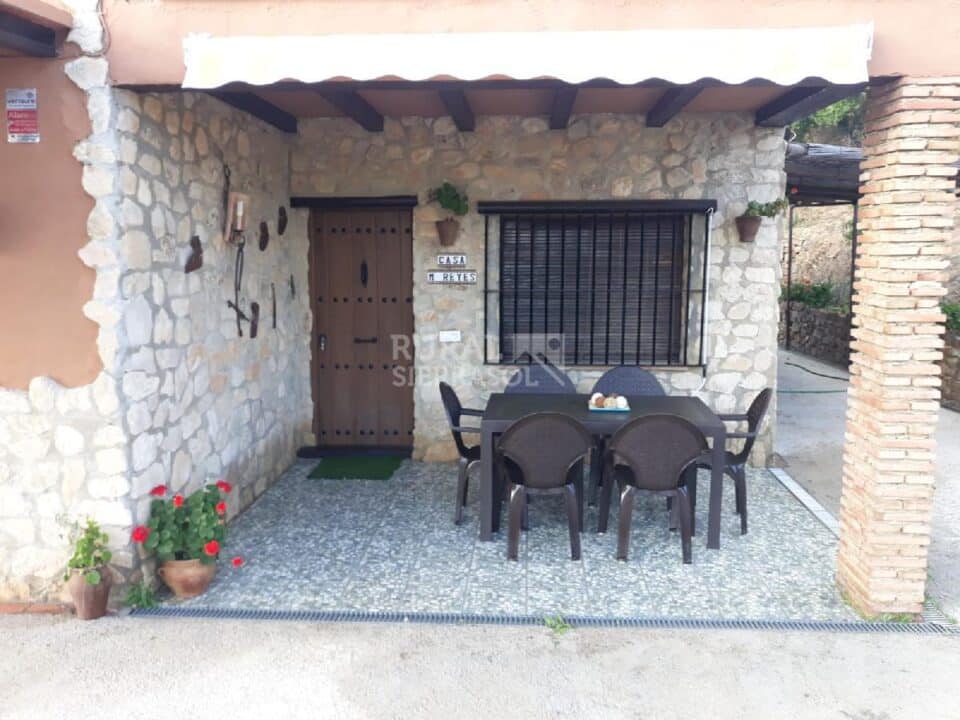 Acogedora Casa Rural con piscina y aire acondicionado, en El Gastor - Imagen 17