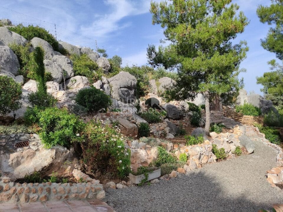 Estupenda Villa rodeada de naturaleza en el corazón de La Axarquía - Imagen 9